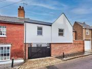 5 bedroom house for rent in Fishpool Street, St Albans,...