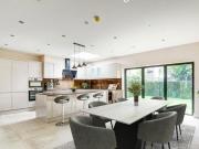 5 Bedroom House For Rent In London