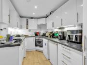 5 bedroom house for rent in Park Crescent Terrace,...