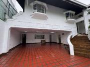 5 Bedroom House for Rent in White Plains Quezon City•...