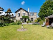 5 bedroom house for sale