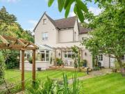 5 bedroom house for sale