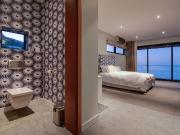 5 Bedroom House For Sale in Bantry Bay