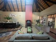 5 Bedroom House For Sale in Bendor