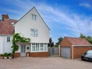 5 bedroom semi detached house for sale in Broomfield...