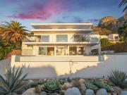 5 Bedroom House For Sale in Camps Bay