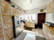 5 Bedroom House For Sale in Clare Hills