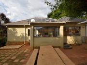 5 Bedroom House For Sale in Kensington