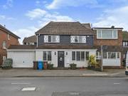 5 bedroom house for sale in London Road Teynham...