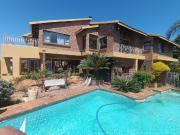 5 Bedroom House For Sale in Ridgeway