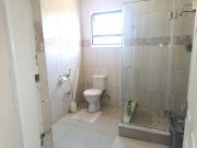 5 Bedroom House For Sale in Robertsham