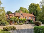 5 bedroom house for sale in Rye Grove Windlesham Surrey...