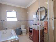 5 Bedroom House For Sale in The Ridge