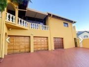 5 Bedroom House For Sale in Winchester Hills