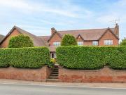 5 Bedroom House Great Barford Bedford Borough 98119146