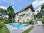 5 Bedroom House in Banilad with Swimming Pool,...