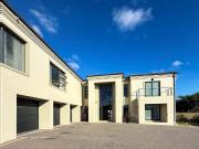 5 Bedroom House in Baronetcy Estate