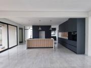 5 Bedroom House in Bendor