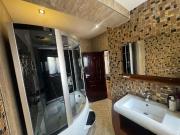 5 Bedroom House in Bendor