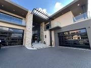 5 Bedroom House in Bendor