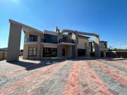 5 Bedroom House in Bendor Park