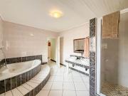 5 Bedroom House in Benoni AH