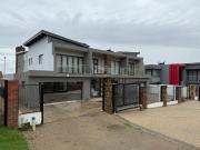 5 Bedroom House in Clayville