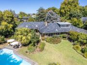 5 Bedroom House in Constantia Upper