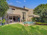 5 Bedroom House in Douglasdale