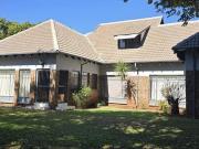 5 Bedroom House in Elarduspark