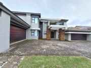 5 Bedroom House in Helderwyk Estate
