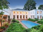 5 Bedroom House in Hyde Park