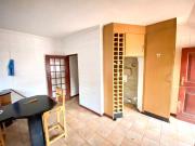 5 Bedroom House in Kensington B