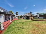 5 Bedroom House in Krugersdorp North