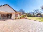 5 Bedroom House in Lakefield