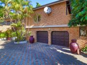 5 Bedroom House in Magalieskruin