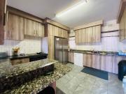 5 Bedroom House in Malvern