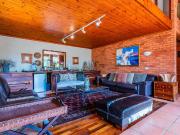5 Bedroom House in Manor Gardens