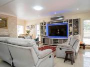 5 Bedroom House in Mt Edgecombe