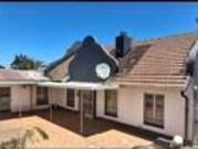 5 Bedroom House in Musgrave