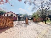 5 Bedroom House in Nimrod Park