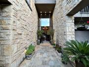 5 Bedroom House in Oubos Estate