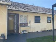 5 Bedroom House in Robertsham