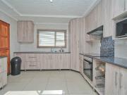 5 Bedroom House in Rosemount
