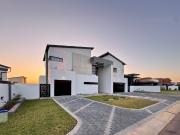 5 Bedroom House in Six Fountains