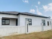 5 Bedroom House in Tsakane