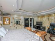 5 Bedroom House in Umhlanga Rocks