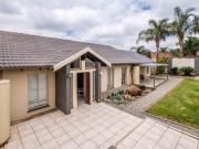 5 Bedroom House in Van Riebeeck Park