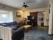 5 Bedroom House in Verwoerdpark 5 Bedroom House in Verwoerdpark