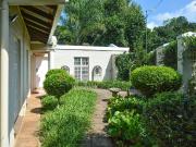 5 Bedroom House in Wembley